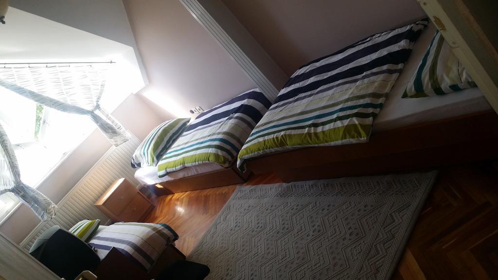 Horváth Apartmanház Kaposvar Ngoại thất bức ảnh