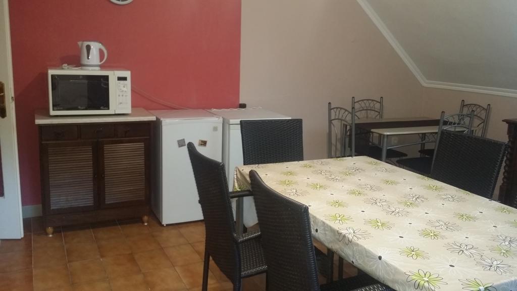 Horváth Apartmanház Kaposvar Ngoại thất bức ảnh